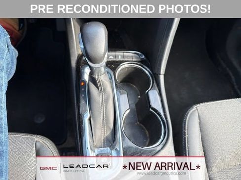 Used 2021 Buick Encore GX Select w/ LPO, Active Lifestyle Package AWD/4WD image 25