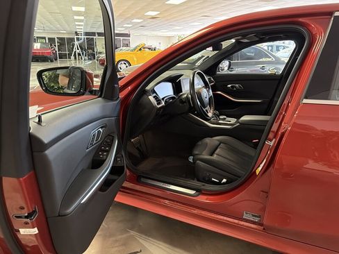 Used 2020 BMW 330i Sedan w/ Premium Package RWD image 10