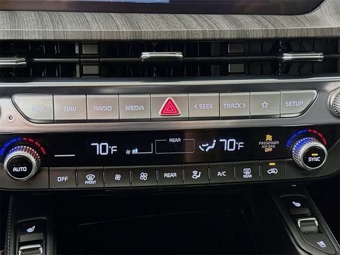 Certified 2024 Kia Telluride SX w/ Towing Package image 26