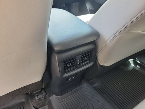 Used 2025 Toyota RAV4 XLE w/ Convenience Package FWD image 12