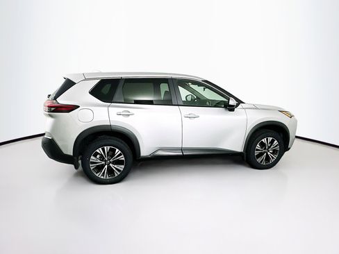 Used 2023 Nissan Rogue SV image 10