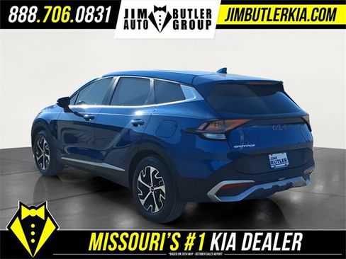 Used 2023 Kia Sportage EX image 4