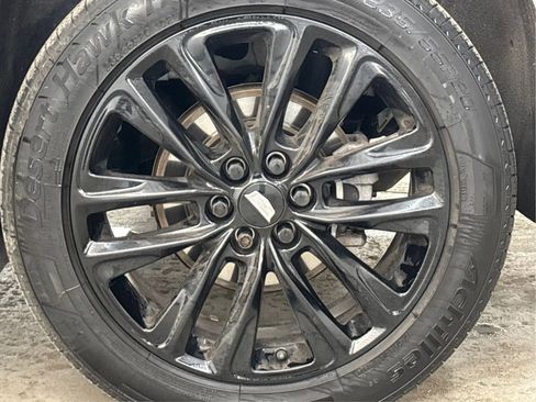 Used 2021 Cadillac XT6 Sport w/ LPO, ONYX Package image 32