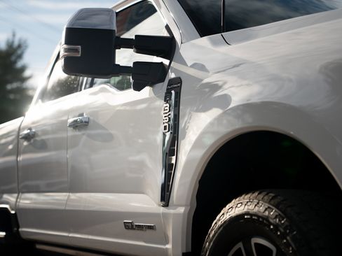 Used 2024 Ford F350 Platinum image 4