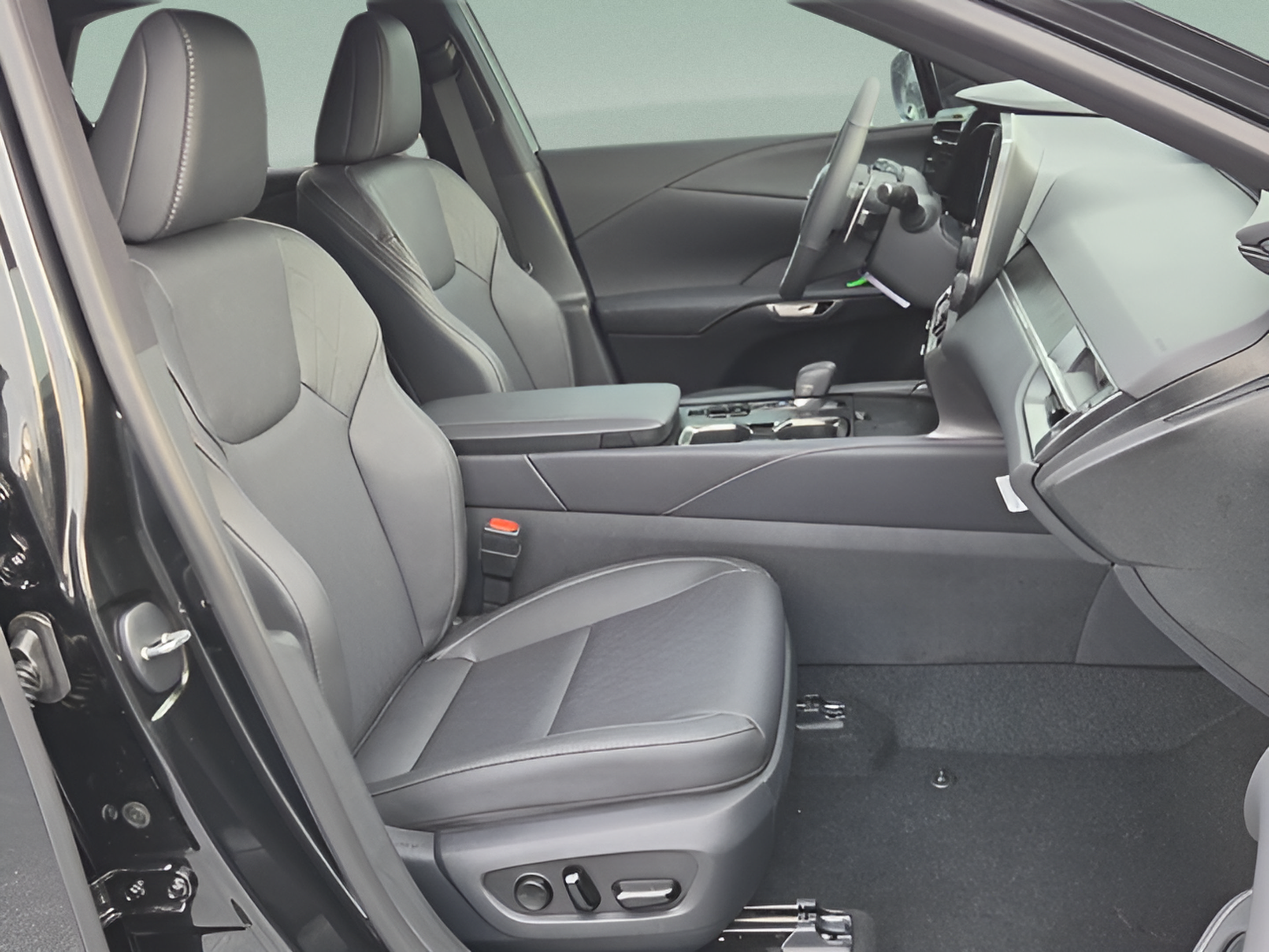 New 2026 Lexus RX 350h AWD/4WD image 18