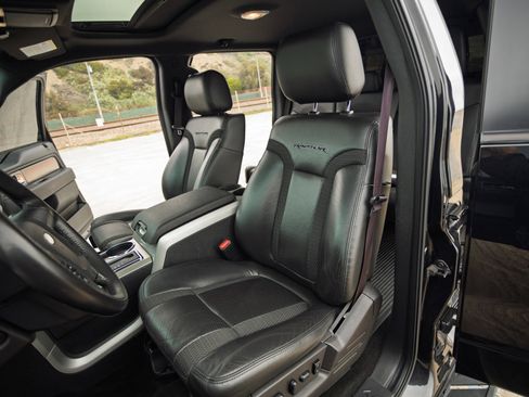 Used 2013 Ford F150 Raptor w/ Luxury Equipment Group image 10