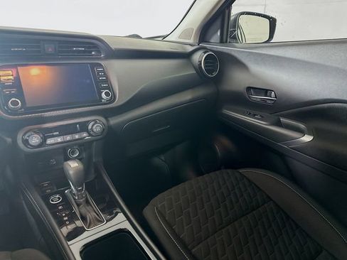 Used 2021 Nissan Kicks SV image 22