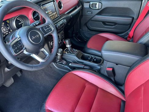 Used 2023 Jeep Wrangler Unlimited Rubicon 4xe image 7