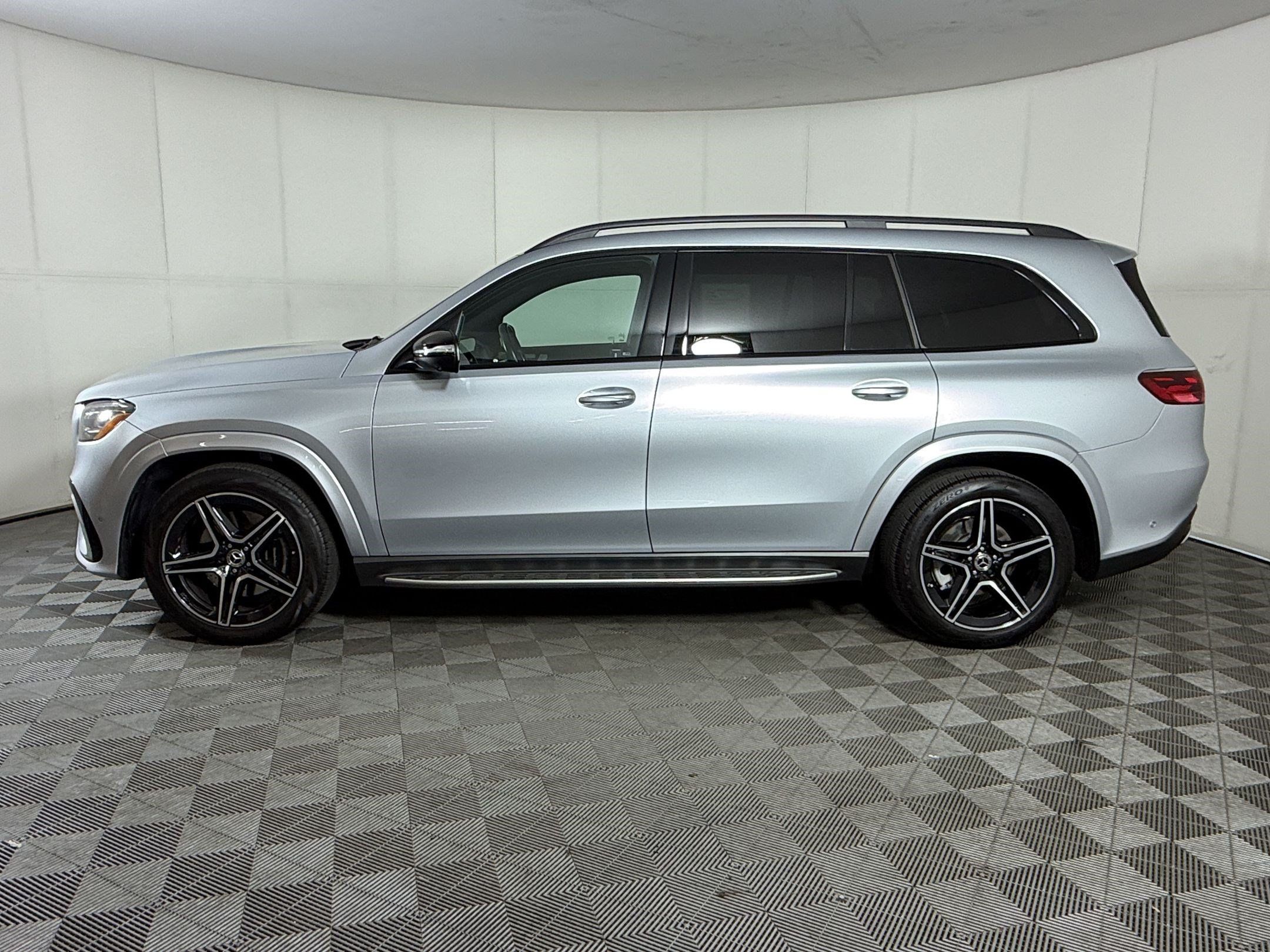 Certified 2024 Mercedes-Benz GLS 450 4MATIC image 2