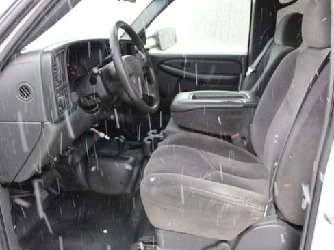 Used 2007 Chevrolet Silverado 2500 W/T w/ Heavy-Duty Power Package image 13