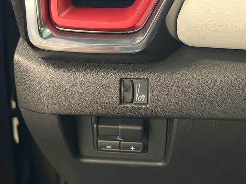 Certified 2023 GMC Canyon AT4X AWD/4WD image 26