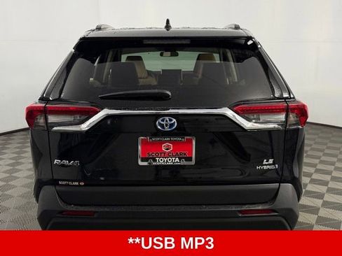 Used 2023 Toyota RAV4 LE image 7