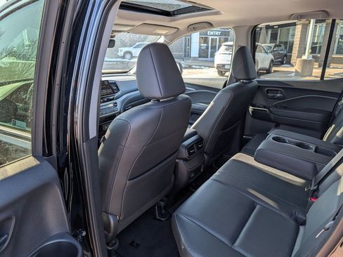 Used 2025 Honda Ridgeline RTL image 14