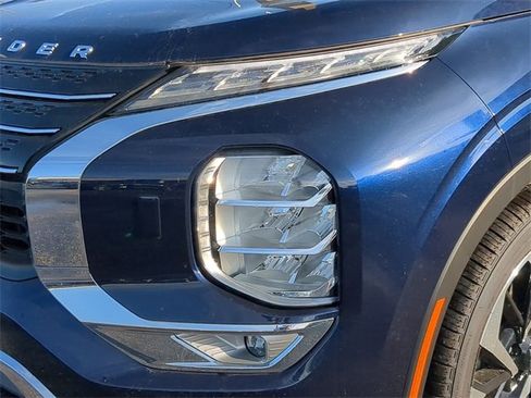 New 2025 Mitsubishi Outlander SEL image 10