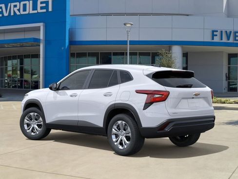 New 2026 Chevrolet Trax LS FWD image 3