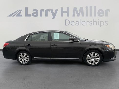 Used 2012 Toyota Avalon image 9