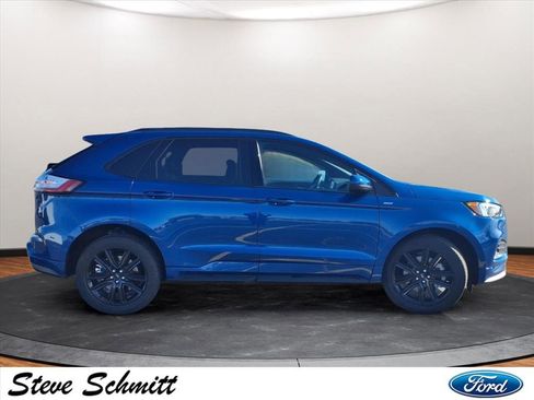 Used 2024 Ford Edge ST-Line w/ Class II Trailer Tow Package image 27