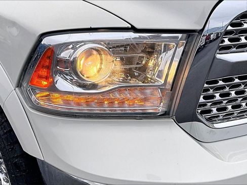 Used 2017 RAM 1500 Laramie w/ Convenience Group image 30