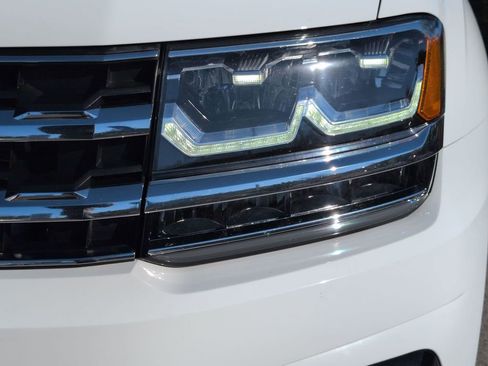 Used 2020 Volkswagen Atlas SE w/ Panoramic Sunroof Package image 8