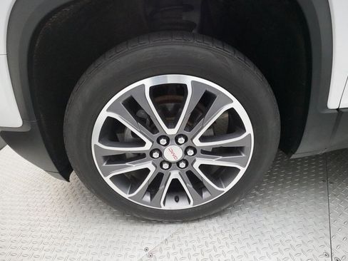 Used 2019 GMC Acadia SLT image 27