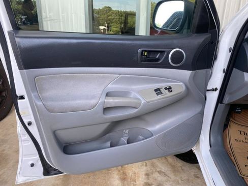 Used 2006 Toyota Tacoma 4x4 Access Cab V6 image 12