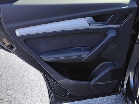 Certified 2023 Audi Q5 e Premium Plus w/ Premium Plus Package image 16