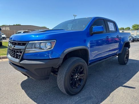 Used 2020 Chevrolet Colorado ZR2 w/ ZR2 Dusk Special Edition AWD/4WD image 3