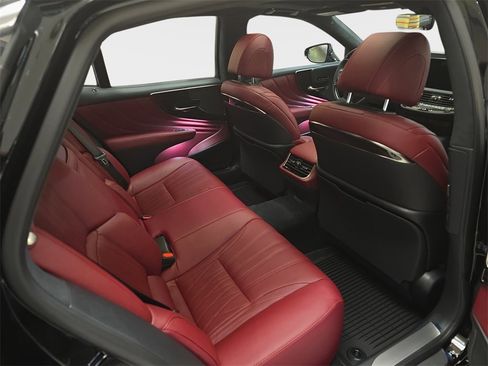 New 2026 Lexus LS 500 AWD image 11
