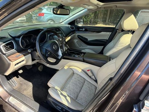 Used 2016 Nissan Maxima Platinum FWD image 10