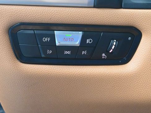 Used 2019 BMW M850i xDrive Coupe w/ Comfort Seating Package AWD/4WD image 15