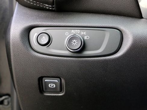Used 2023 Chevrolet Blazer LT FWD image 20