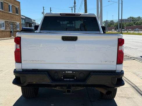 Used 2021 Chevrolet Silverado 2500 Custom w/ Custom Value Package AWD/4WD image 8