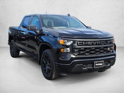 New 2026 Chevrolet Silverado 1500 Custom image 3