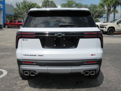 New 2026 Chevrolet Traverse Z71 w/ Enhanced Driving Package AWD/4WD image 6