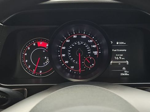 Used 2023 Hyundai Elantra SE FWD image 11