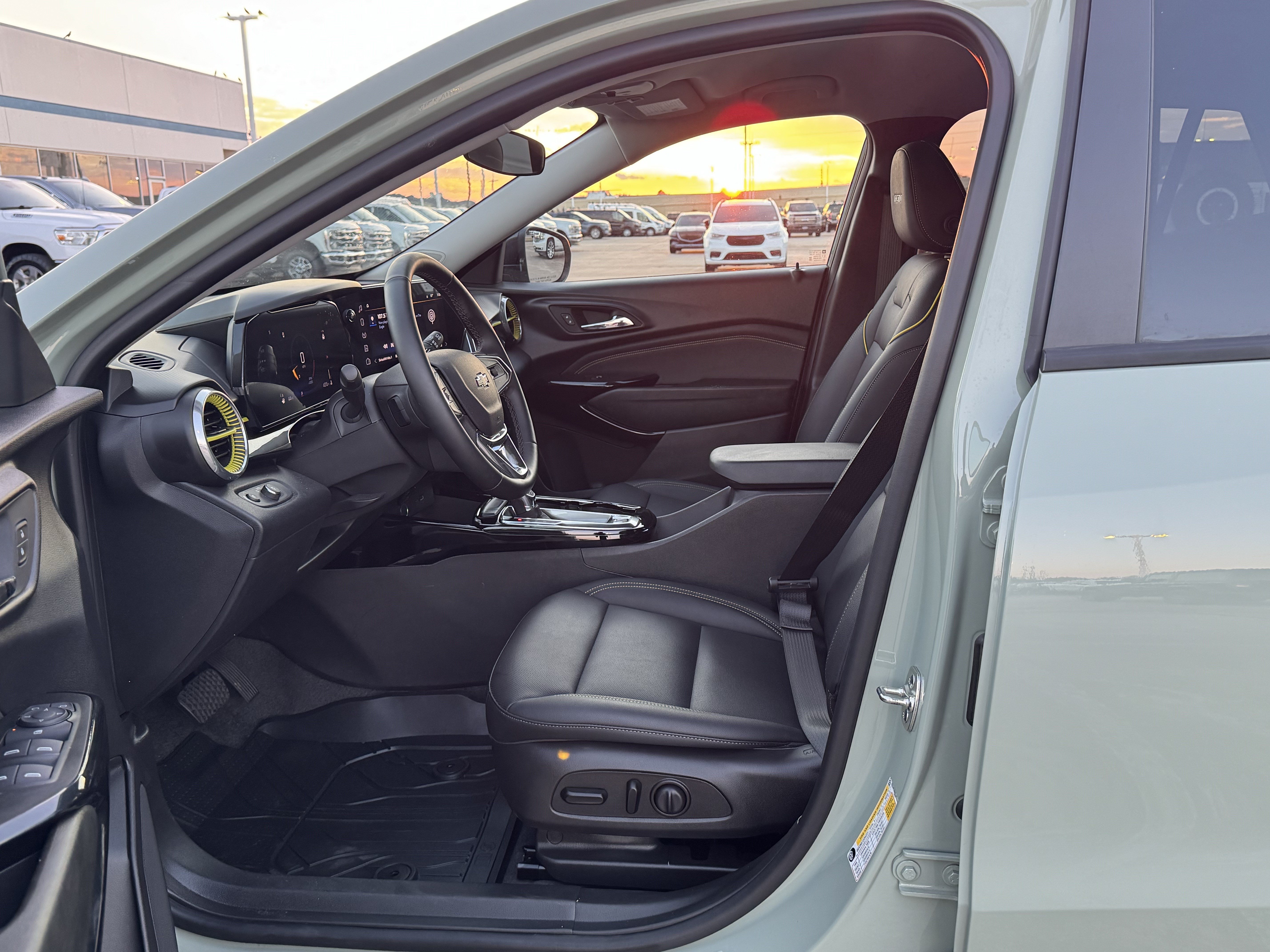 Used 2026 Chevrolet Trax ACTIV w/ Driver Confidence Package FWD image 17