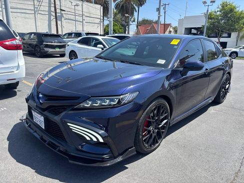 Used 2022 Toyota Camry SE FWD image 12