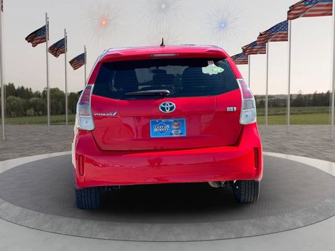 Used 2016 Toyota Prius V Four image 6