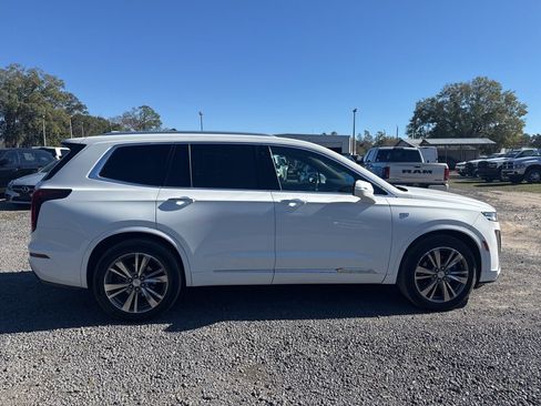 Used 2021 Cadillac XT6 Premium Luxury image 6