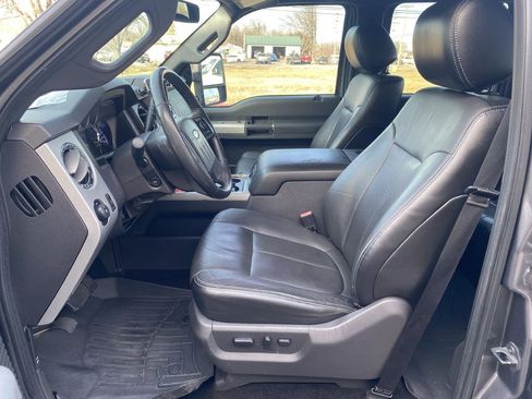 Used 2013 Ford F250 Lariat w/ Lariat Ultimate Pkg image 9