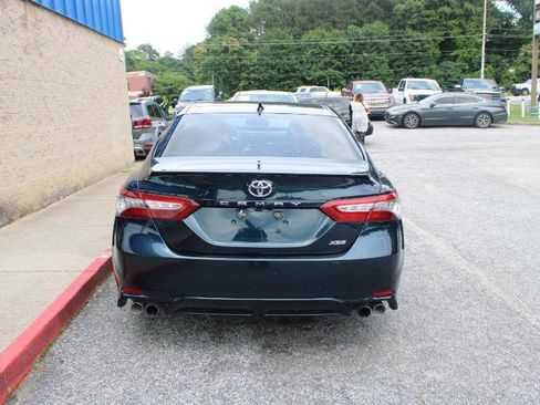 Used 2019 Toyota Camry XSE FWD image 5