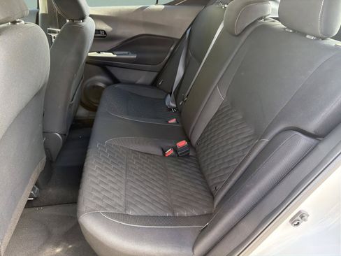 Used 2022 Nissan Kicks S FWD image 11