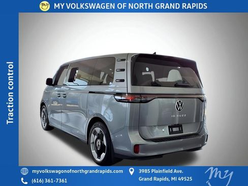 New 2025 Volkswagen ID. Buzz Pro S image 5