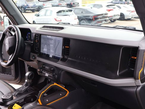 Used 2023 Ford Bronco Badlands w/ Sasquatch Package AWD/4WD image 28