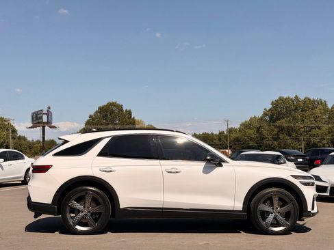 Used 2024 Genesis GV70 3.5T Sport w/ Sport Advanced Package AWD/4WD image 14