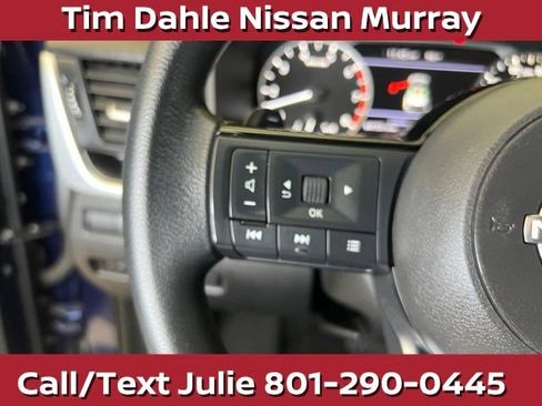 Used 2023 Nissan Rogue SV FWD image 23