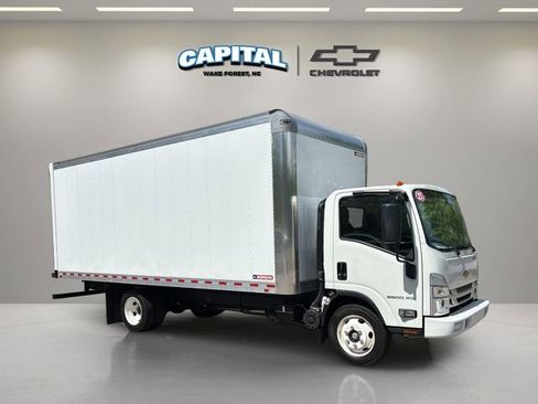 New 2025 Chevrolet Low Cab Forward 5500XG RWD image 11