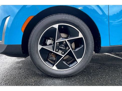 Used 2023 Kia Soul EX image 9