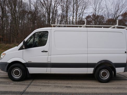 Used 2012 Mercedes-Benz Sprinter 2500 image 3