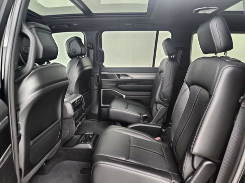 New 2026 Jeep Grand Wagoneer L 4WD image 30